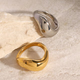 Curved Geometric Gold Ring