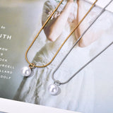 Simple Pearl Pendant Necklace