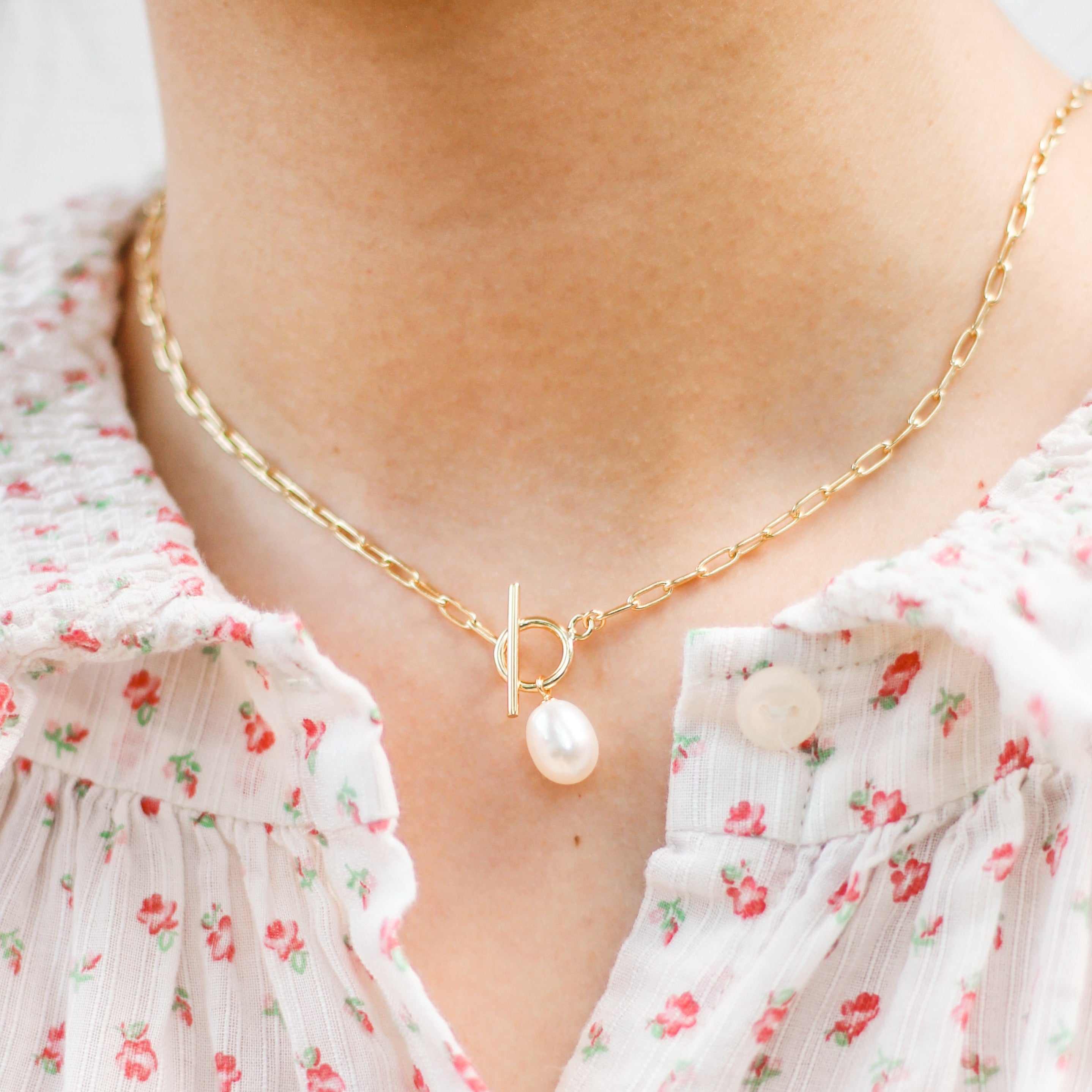 Toggle Clasp Pearl Staple Chain Necklace Victoria Emerson